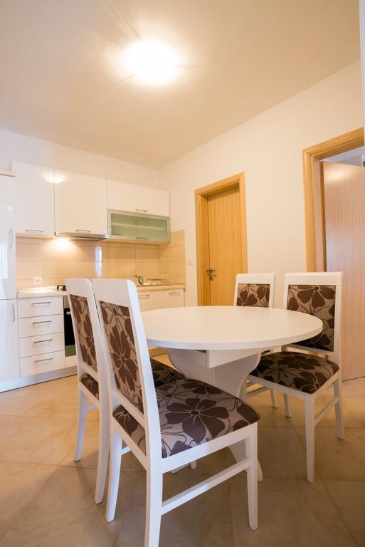 Rujno Apartments Starigrad Paklenica Pokój zdjęcie
