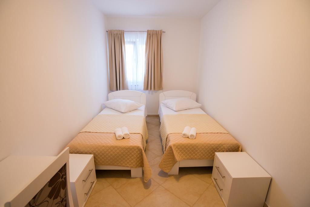 Rujno Apartments Starigrad Paklenica Zewnętrze zdjęcie